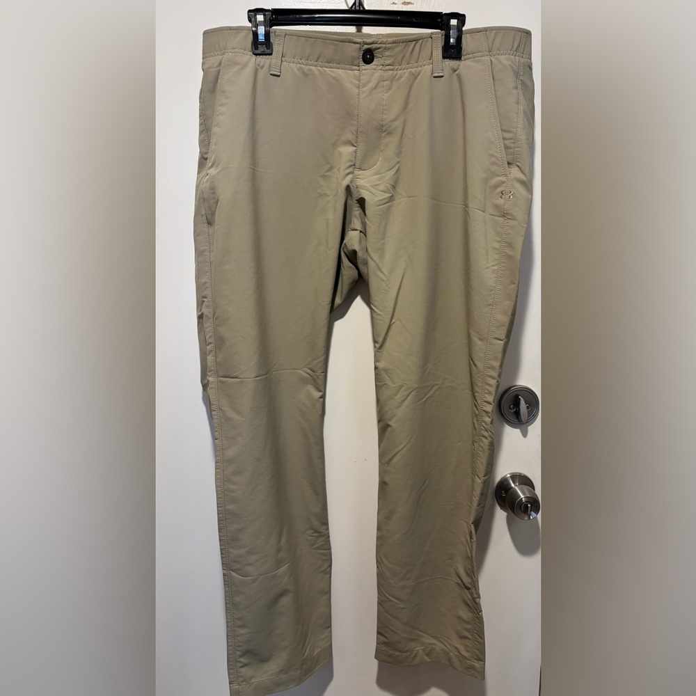 Under Armour Men's Khaki Chinos